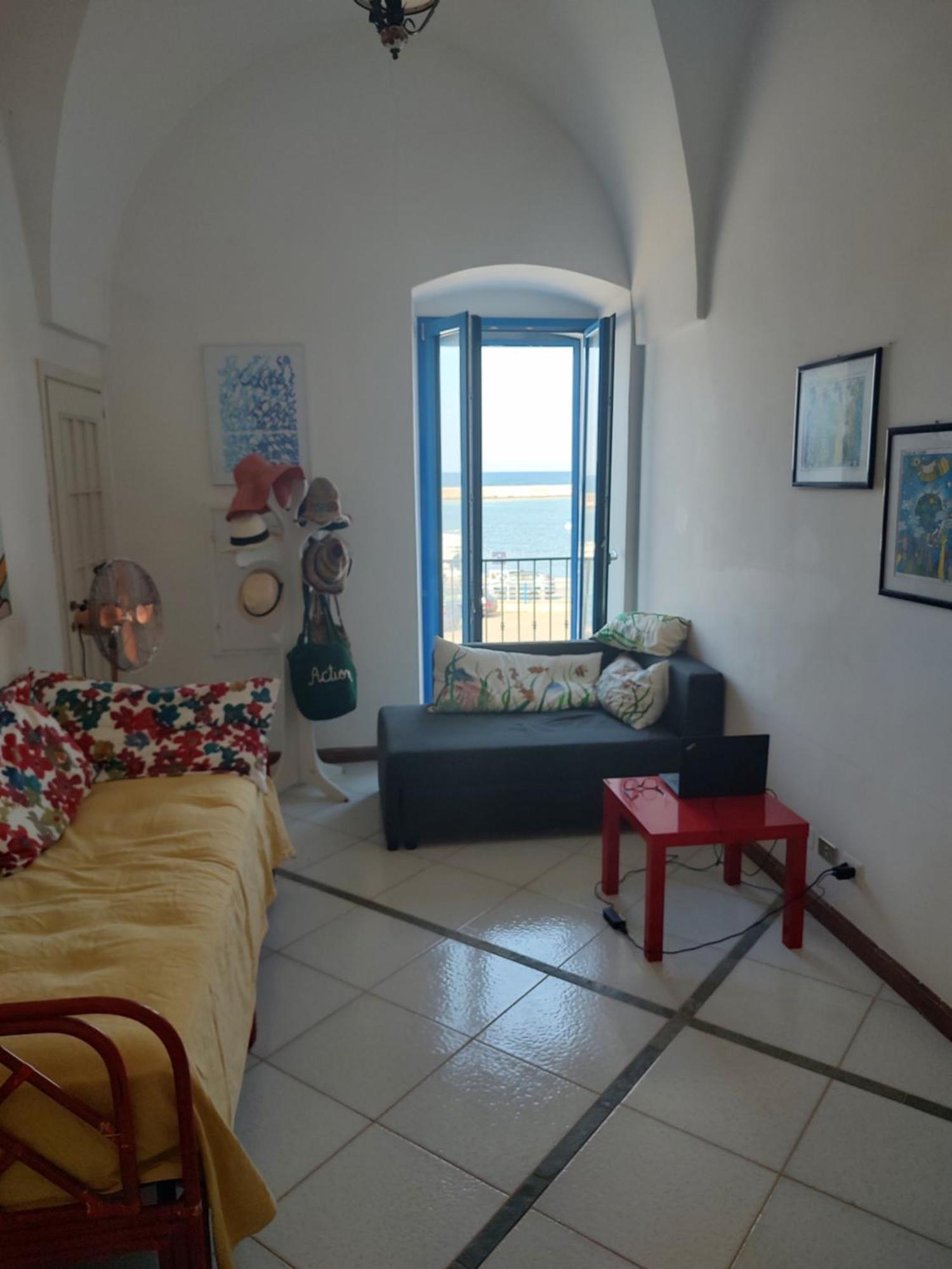 Fronte Del Mare - Seafront Terrace Holiday home *